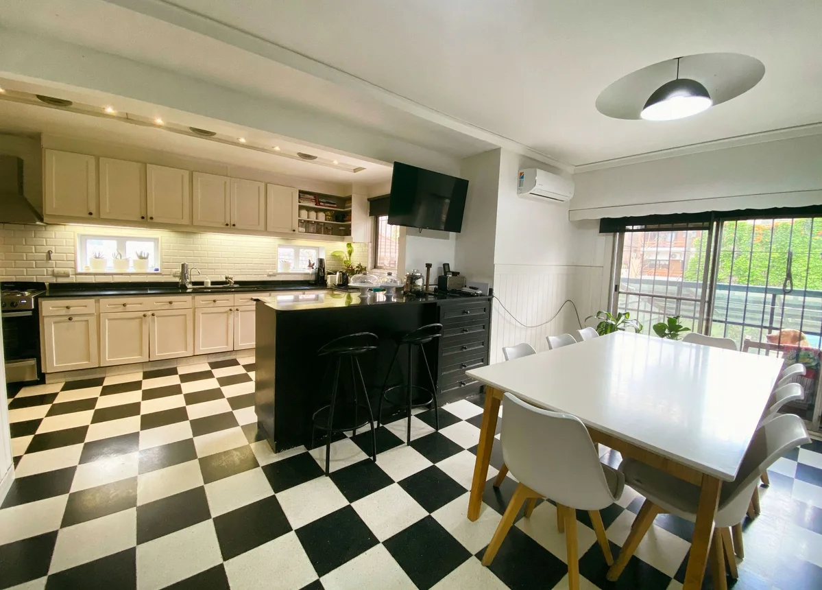 Casa de 5 ambientes en venta en Villa Sarmiento, Virrey Liniers 400, foto 2
