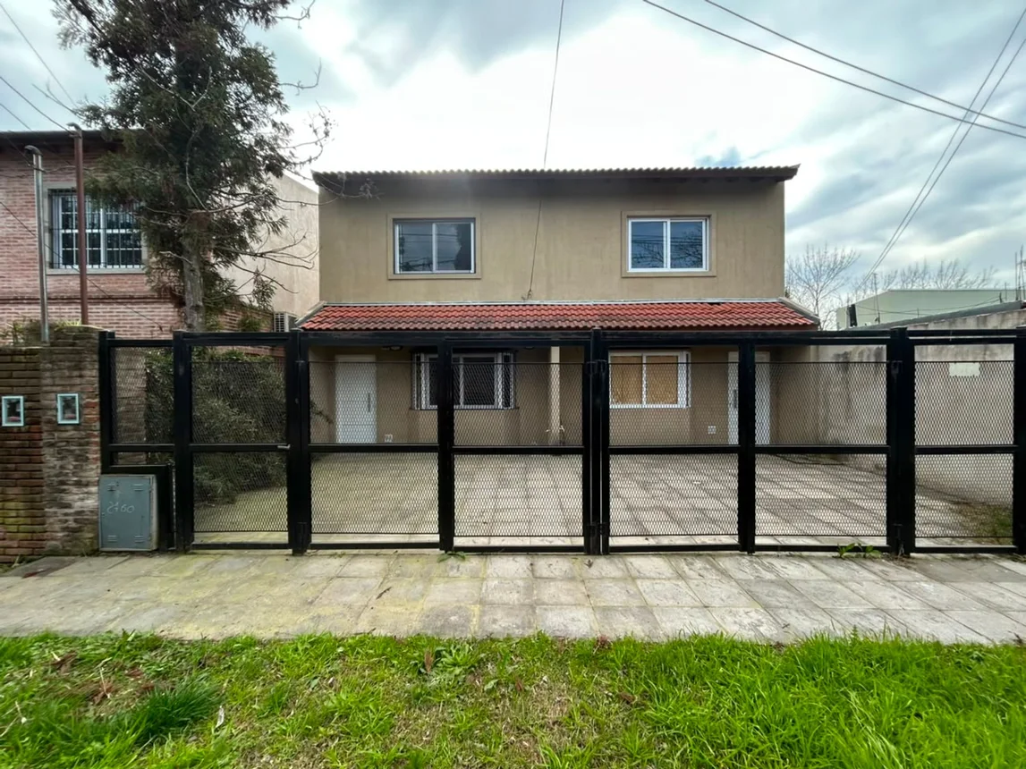 Casa dúplex en venta en Presidente Derqui, Las Azucenas 2700
