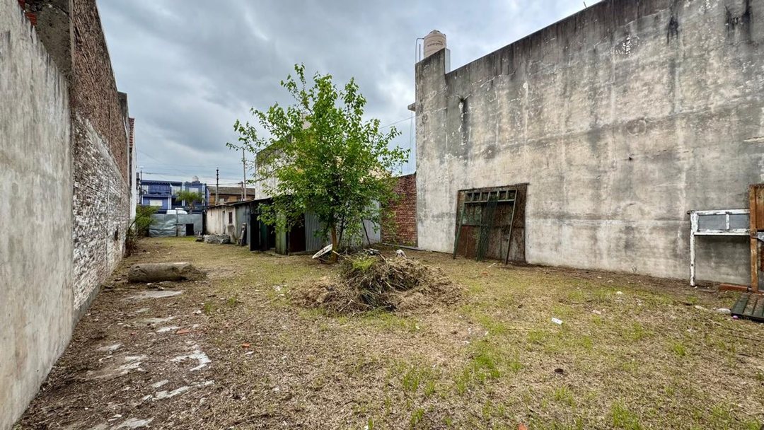 VENTA LOTE COMERCIAL 348 m2 SOBRE AVENIDA VIRREYES