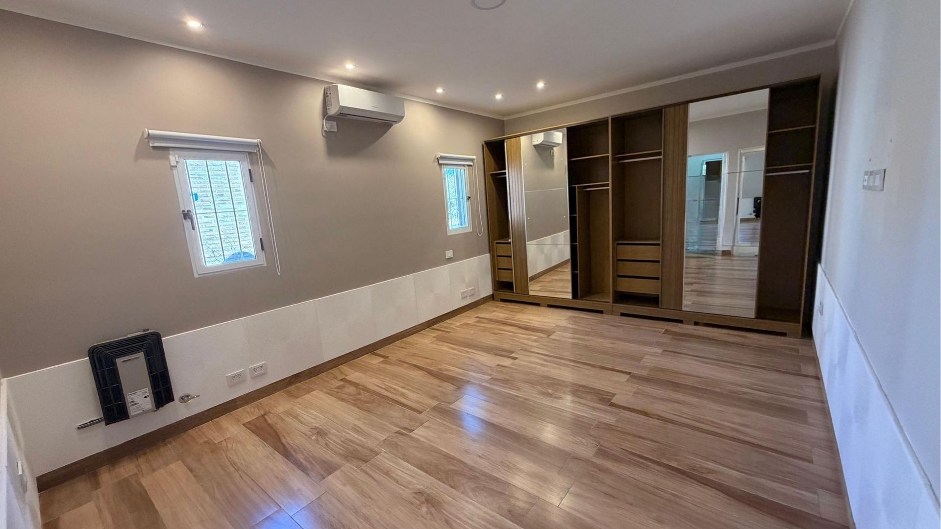 CASA VENTA 3 DOR MIRAFLORES CERRILLOS CON PILETA - foto 13