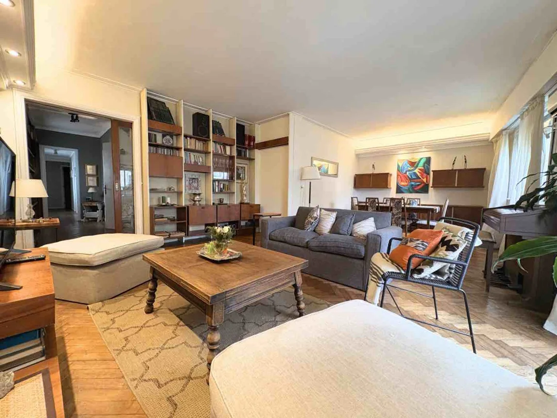 Piso de 4 ambientes en venta en Balvanera, Viamonte 2700