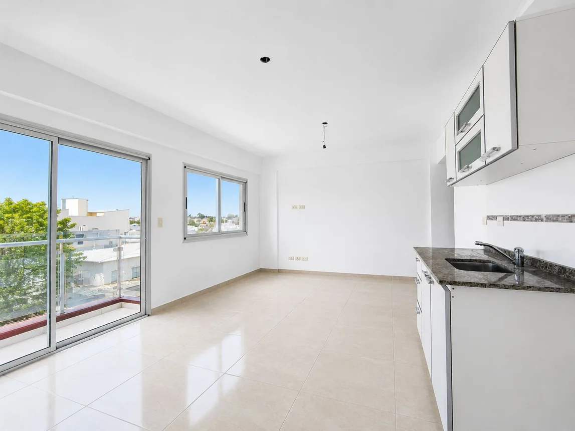Departamento de 2 ambientes en venta en Morón, Juan José Castelli 200
