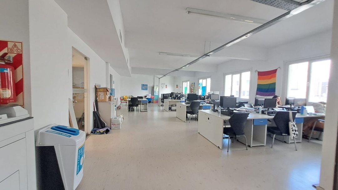 ALQUILER OFICINA  203 METROS MONSERRAT