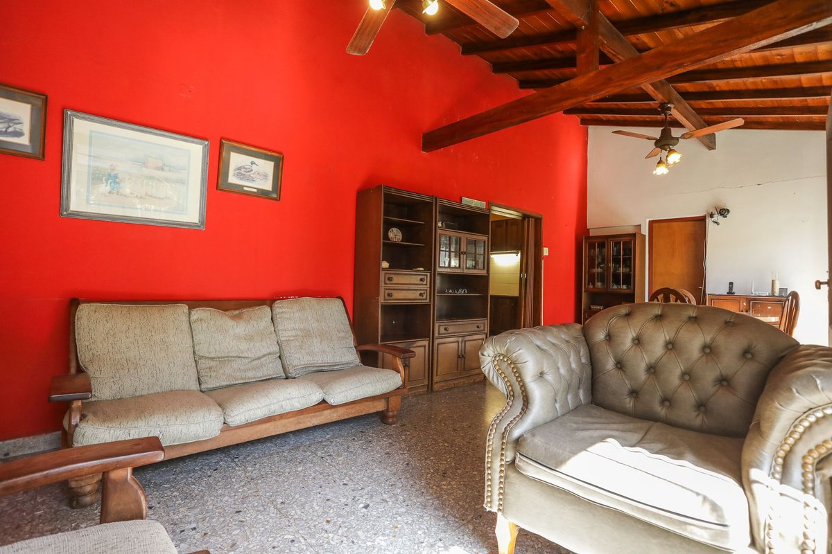 Foto 6 — VENTA - Casa 5 Amb Cochera y Jardin - LA HORQUETA