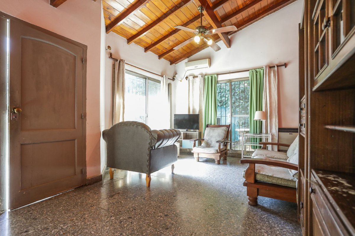 Foto 8 — VENTA - Casa 5 Amb Cochera y Jardin - LA HORQUETA