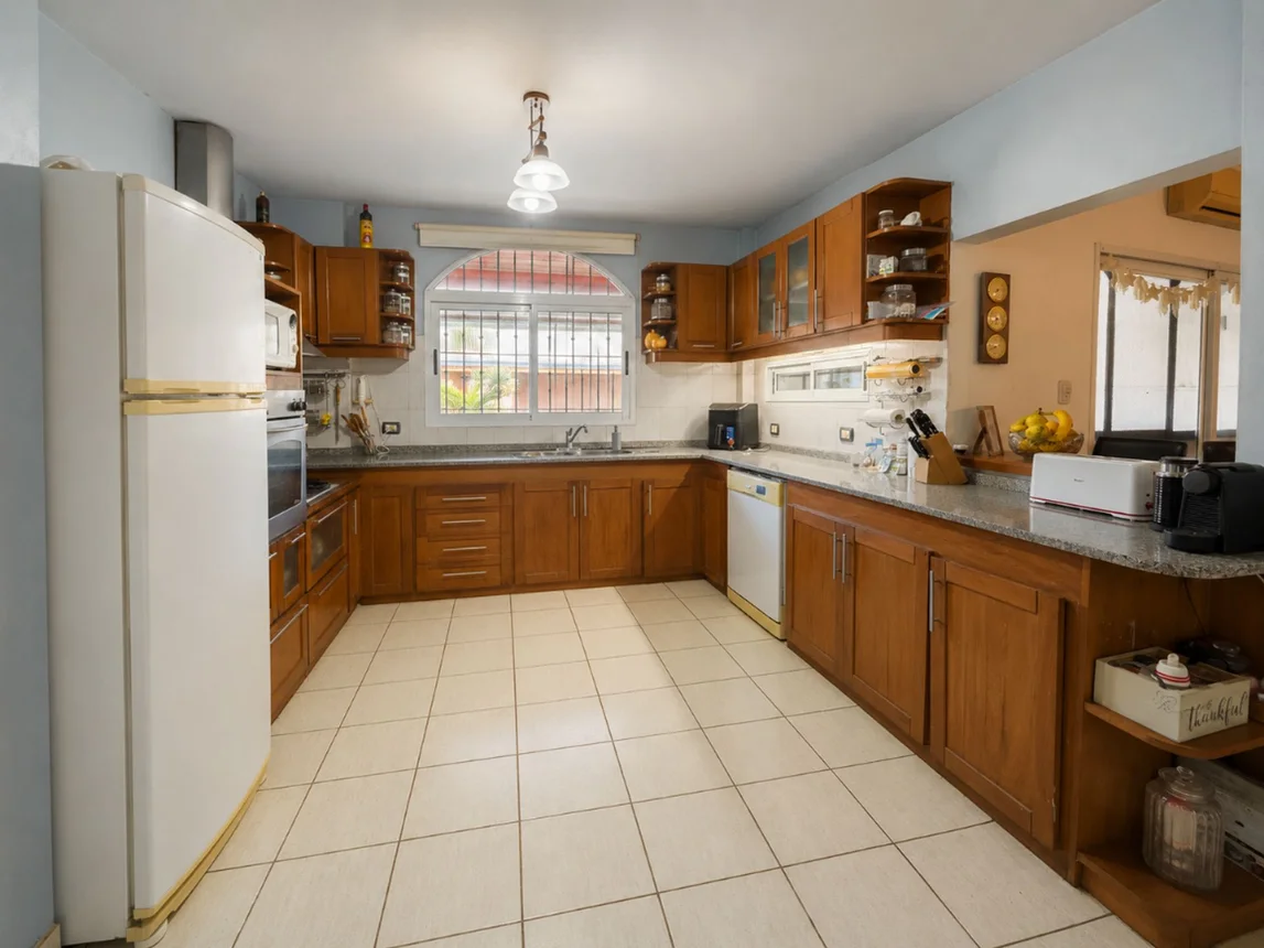Casa de 4 ambientes en venta en El Talar, John F. Kennedy 600, foto 3
