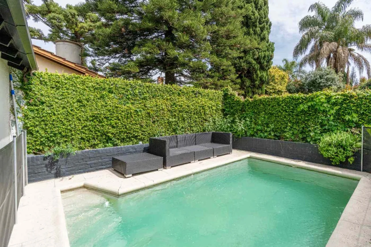 Casa de 5 ambientes en venta en Lomas de Zamora, Calle Molina Arrotea 500, foto 2