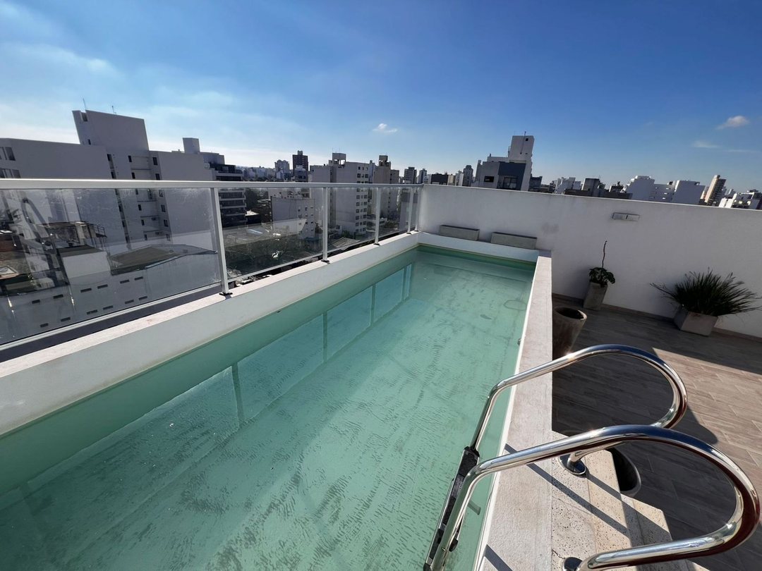 MONOAMBIENTE EN VENTA LA PLATA PILETA PZA BELGRANO