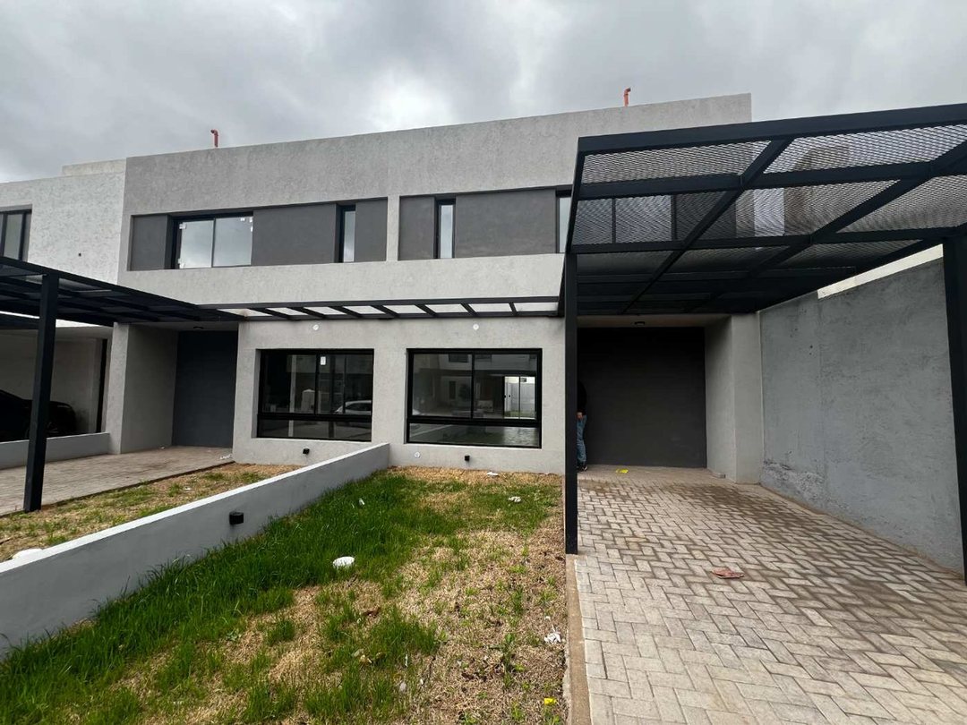 vendo duplex tres dormitorios en docta 150 mtr