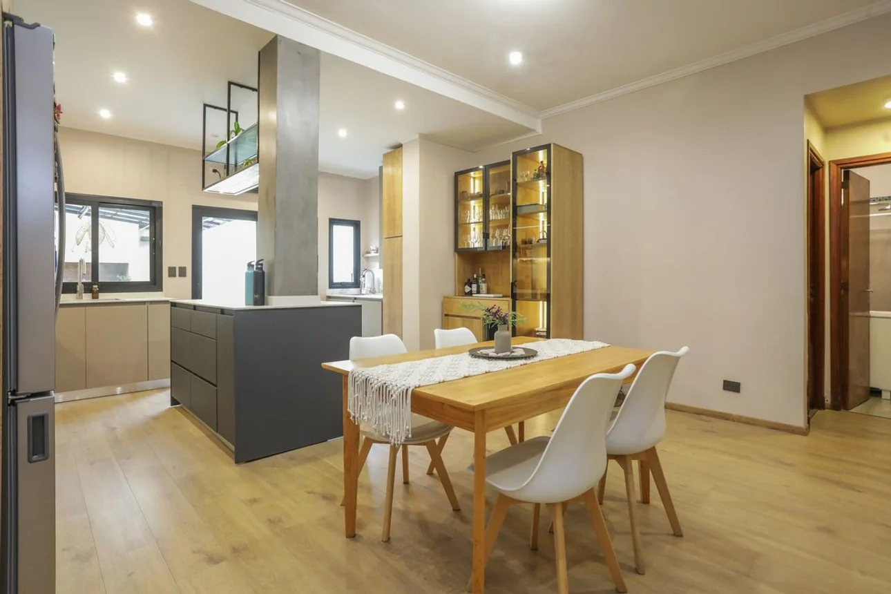 Venta casa 4 ambientes c/jardin cochera carapachay, foto 5