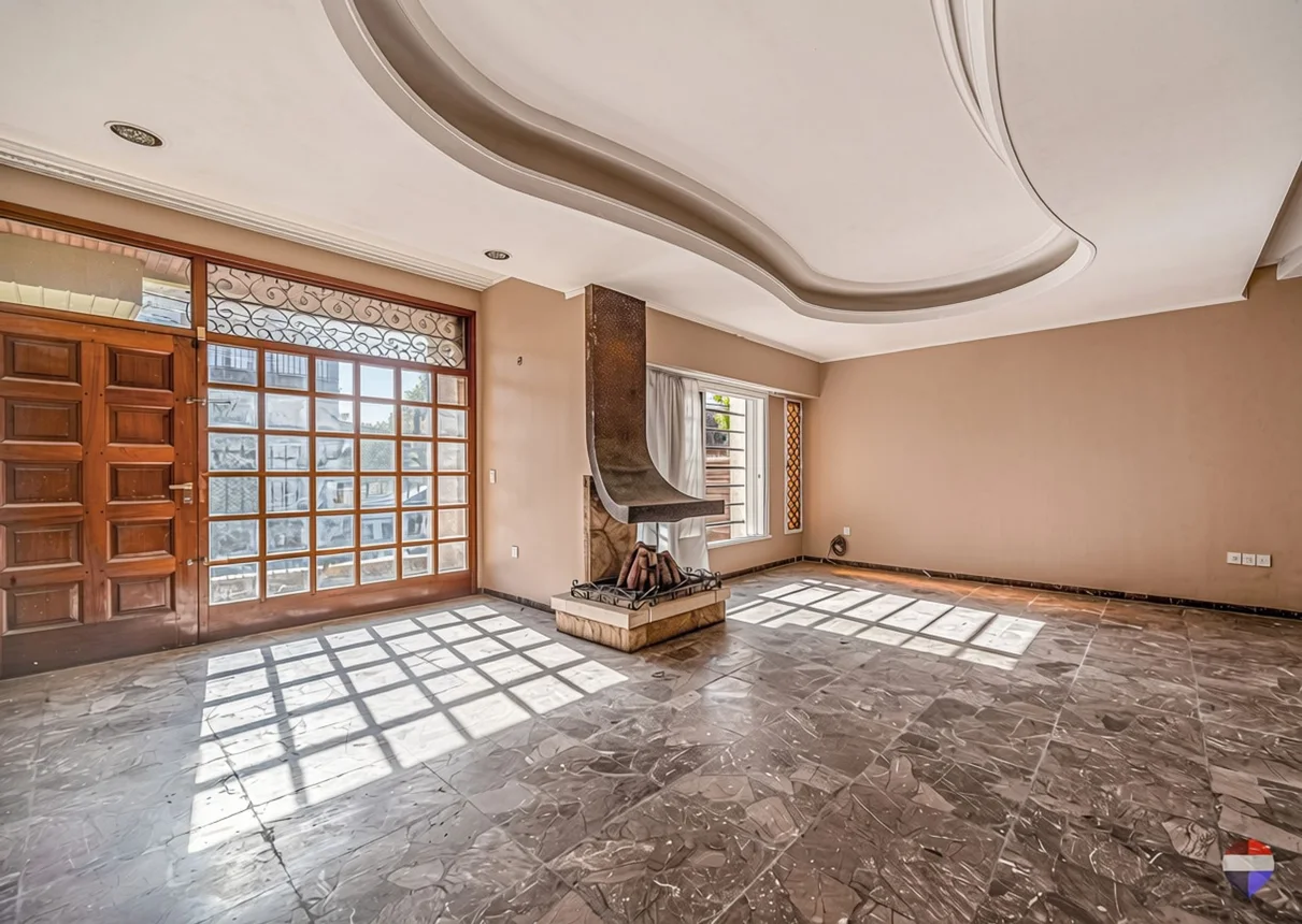 Casa de 6 ambientes en venta en Villa Ballester, Corrientes 3600