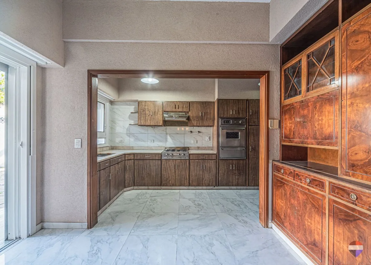 Casa de 6 ambientes en venta en Villa Ballester, Corrientes 3600, foto 5