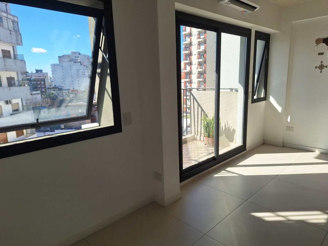 ALQUILER DE MONOAMB. 37 Mt2  M. Trelles 2100 6° p.
