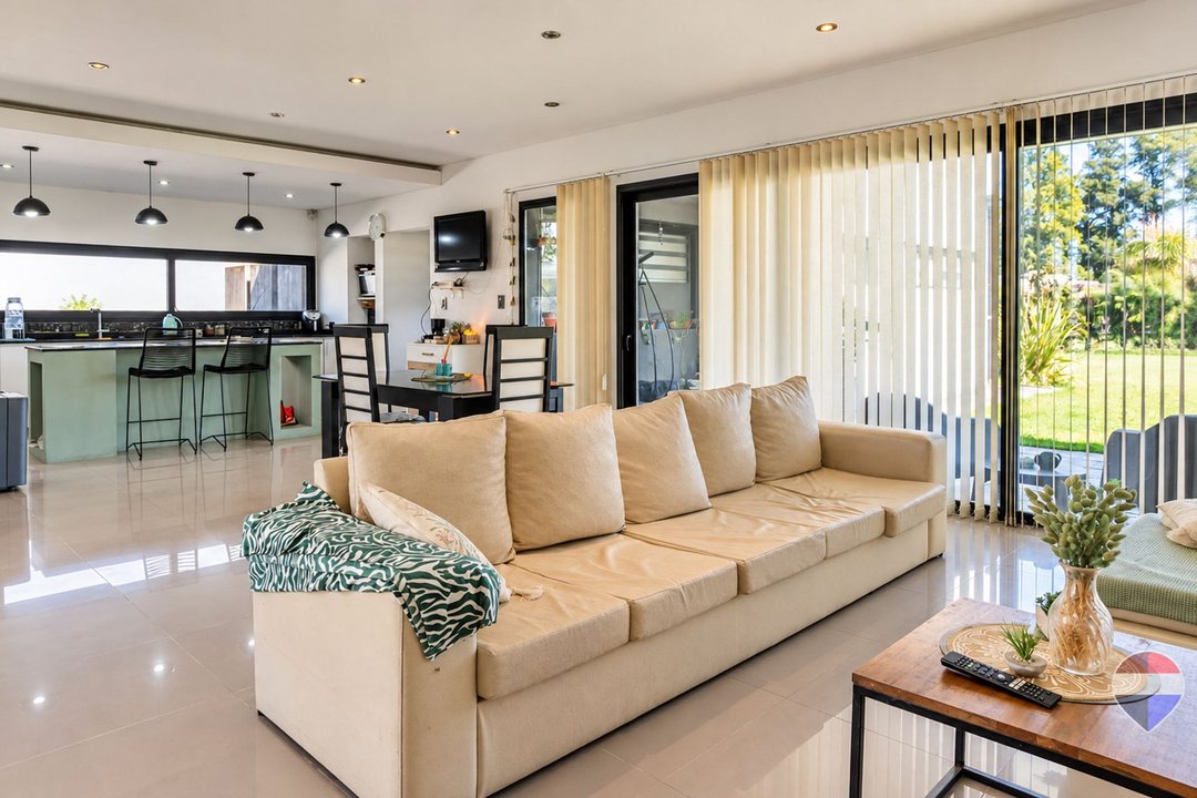 Casa 2 dormitorios en venta La Plata, La Hermosura