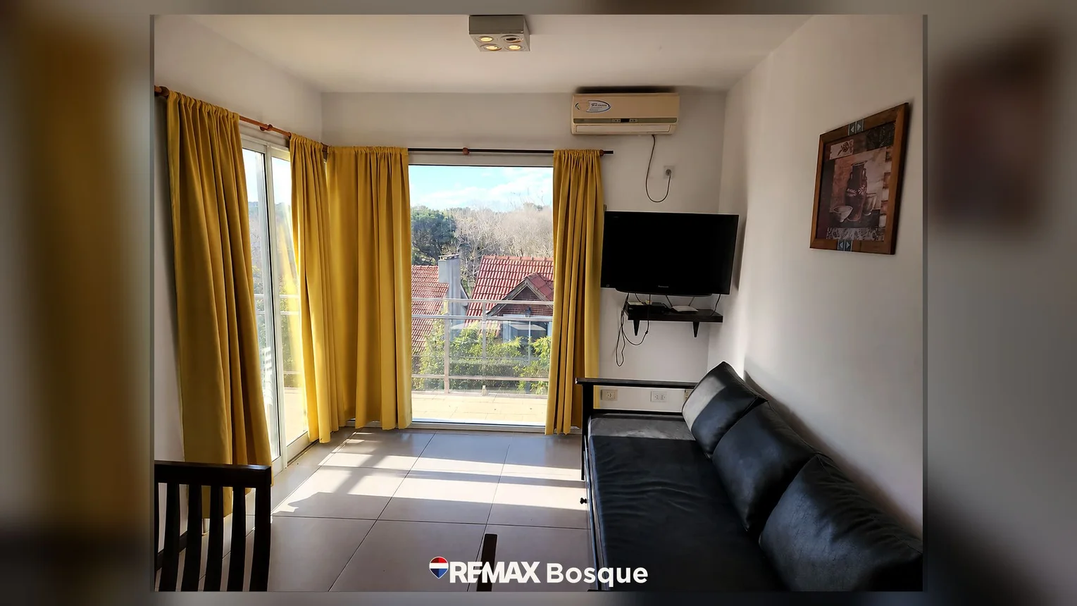 Departamento de 3 ambientes en venta en Pinamar, Almirante Brown 300, foto 2