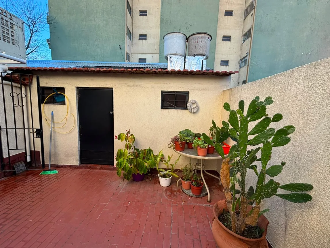 PH de 4 ambientes en venta en Parque Chacabuco, Emilio Mitre 1700