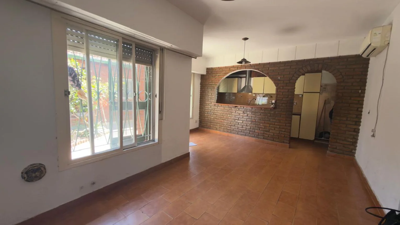Casa de 6 ambientes en venta en Hurlingham, Doctor Delfor Díaz 2800, foto 2