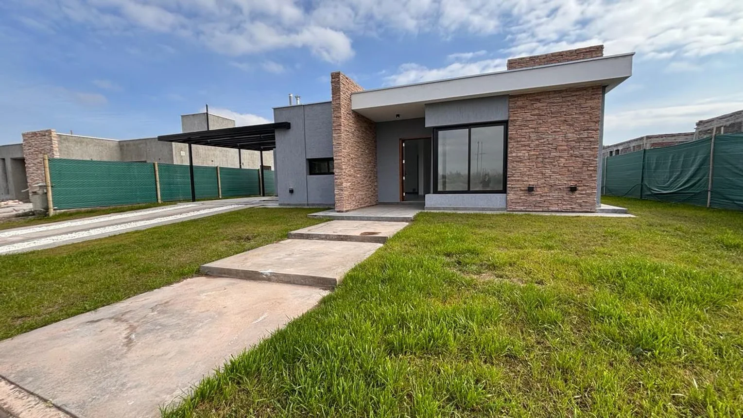 Casa en venta en Guaymallén, foto 2