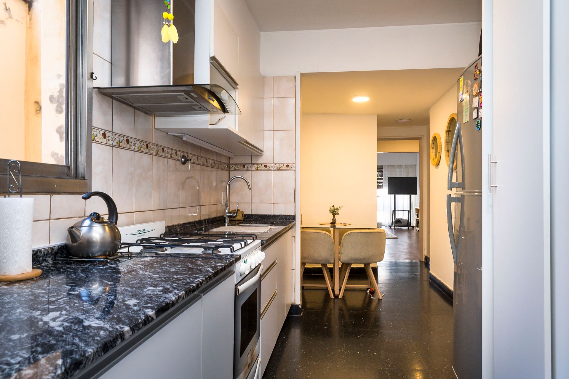 DEPARTAMENTO AMPLIO VENTA AV BELGRANO 2 DORM - foto 7