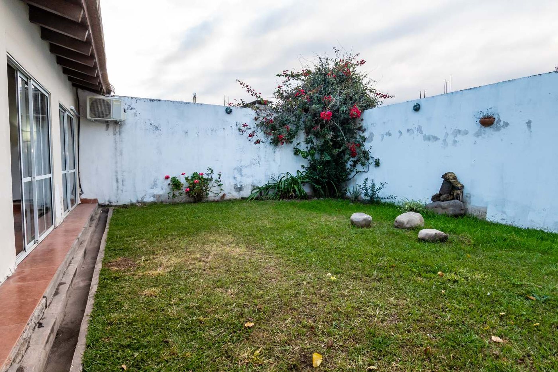 CASA EN VENTA BARRIO EL HUAICO 3 DORMITORIOS - foto 16