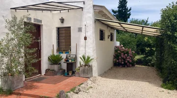 VENTA CASA + DEPTO, PARQUE Y PILETA, CLAROMECO