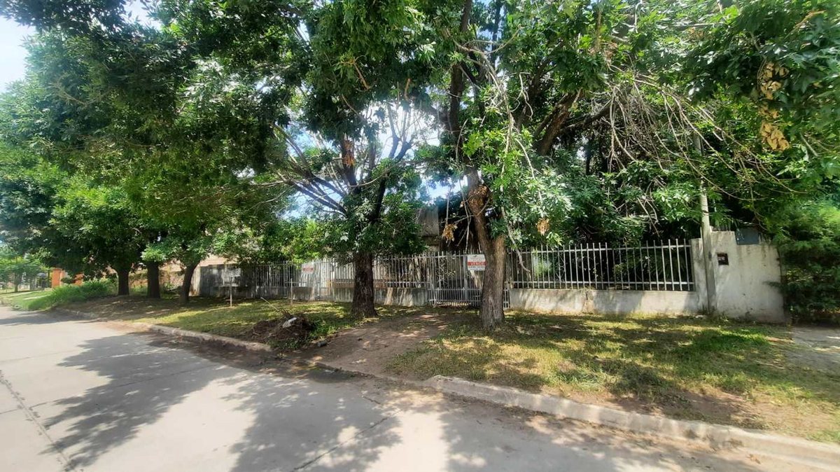 Gran Terreno y Casa - Oportunidad