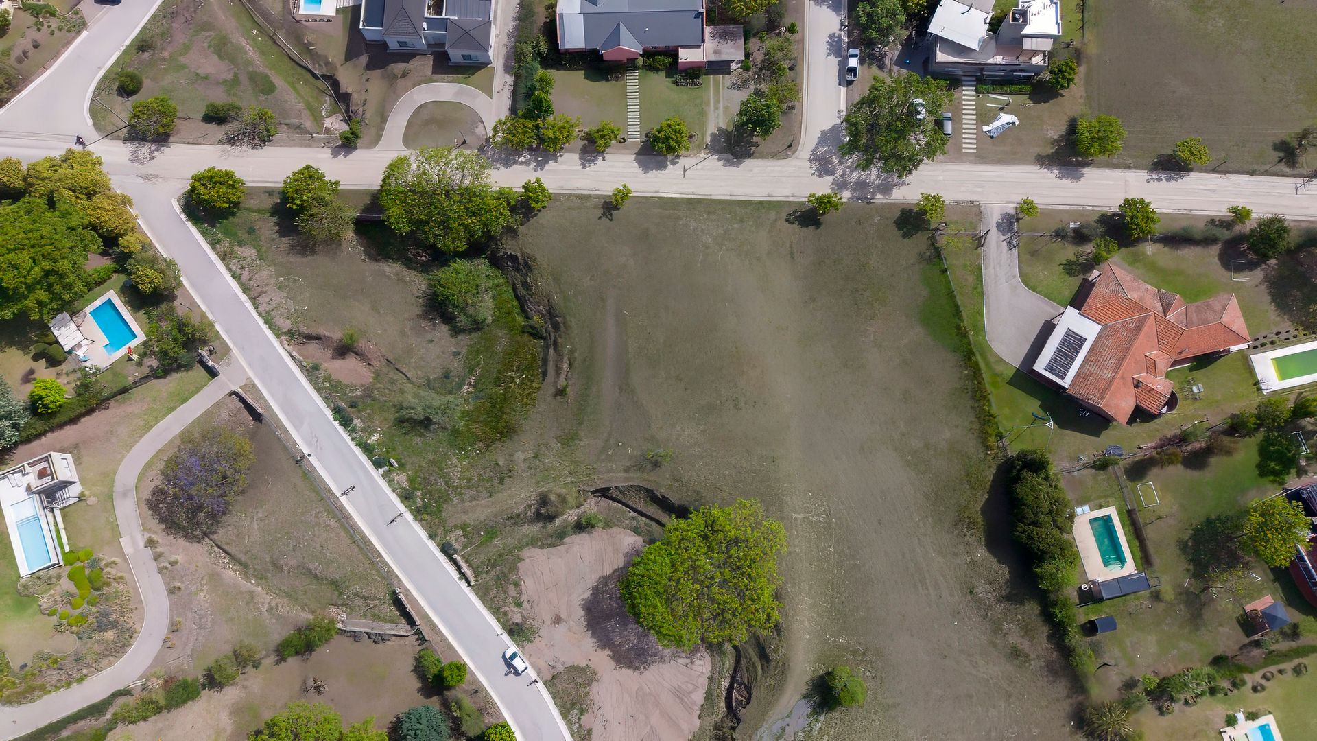 VENTA TERRENO DE 3833M2 CLUB DE CAMPO EL TIPAL - foto 4