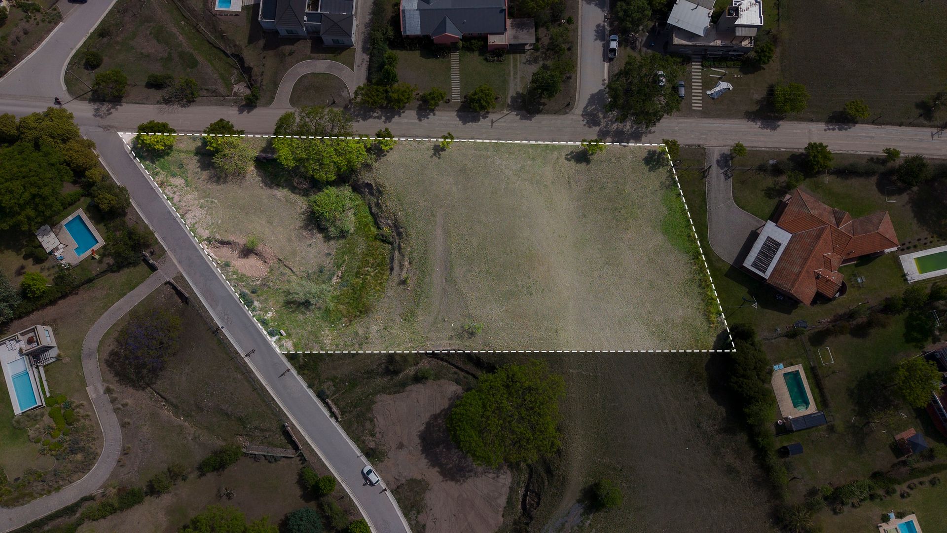 VENTA TERRENO DE 3833M2 CLUB DE CAMPO EL TIPAL - foto 2