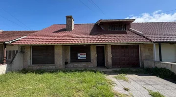 CHALET 5 AMBIENTES BARRIO CONSTITUCION LOTE 450