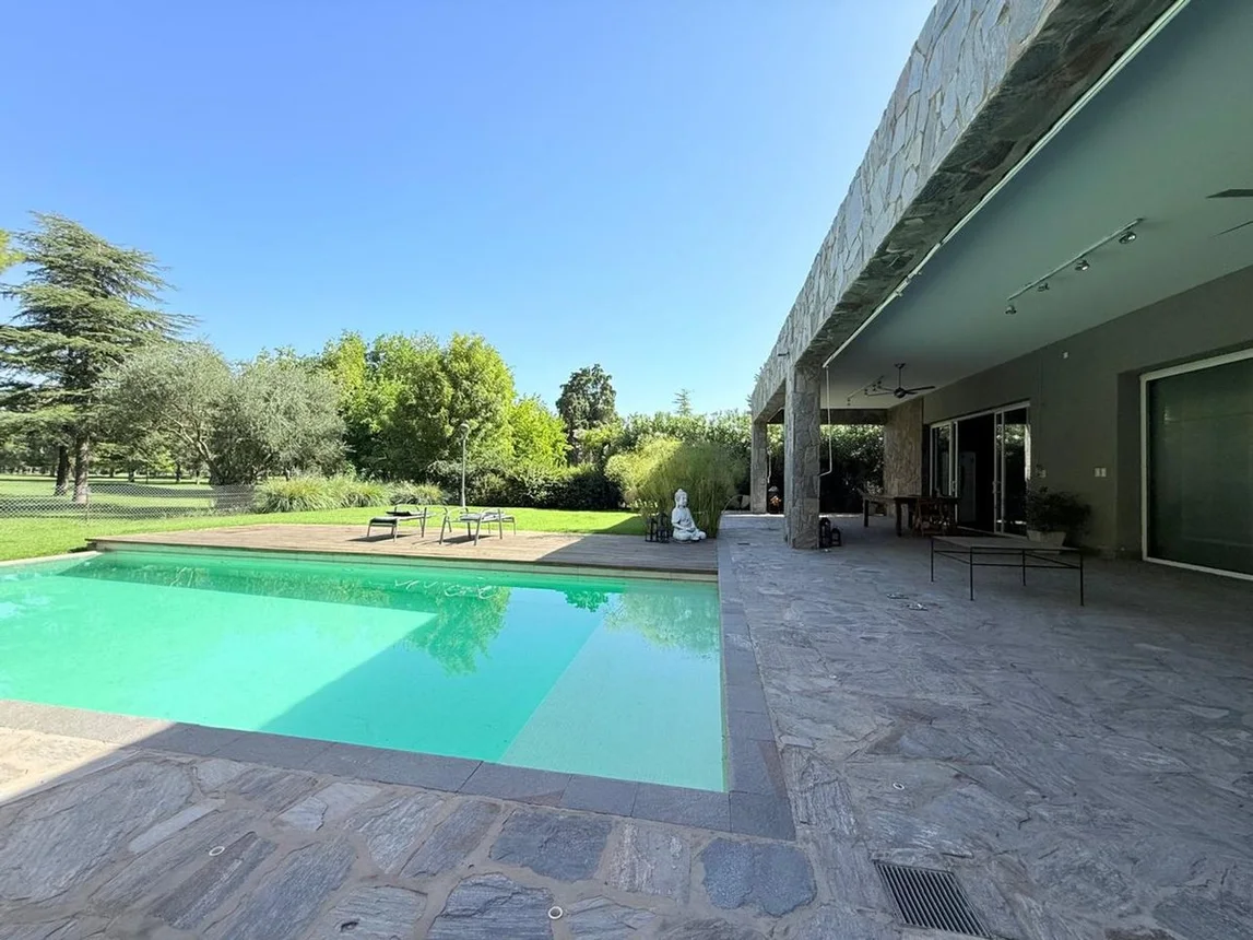Casa en venta en Guaymallén