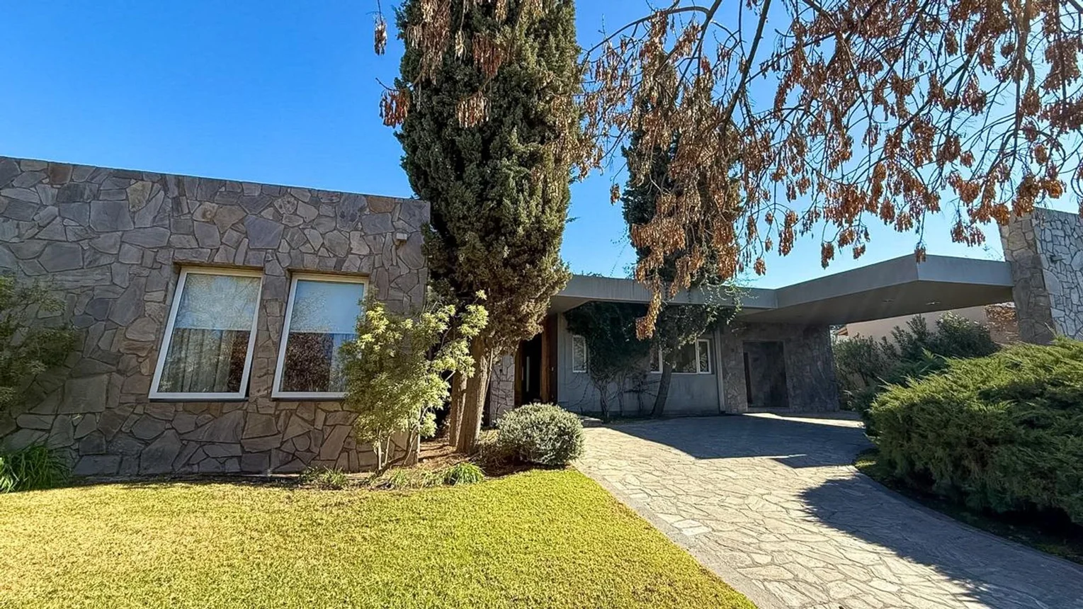 Casa en venta en Guaymallén, foto 3