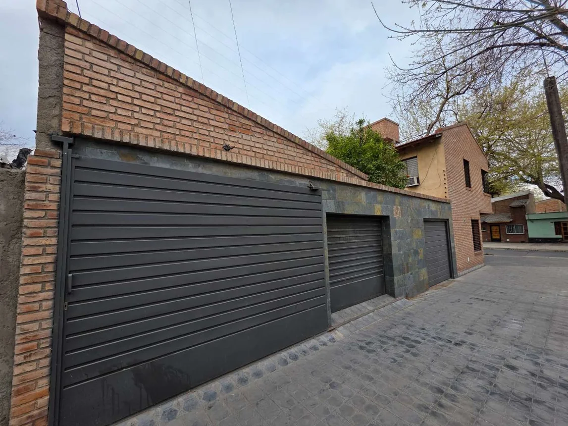 Casa en venta en Mendoza, foto 3