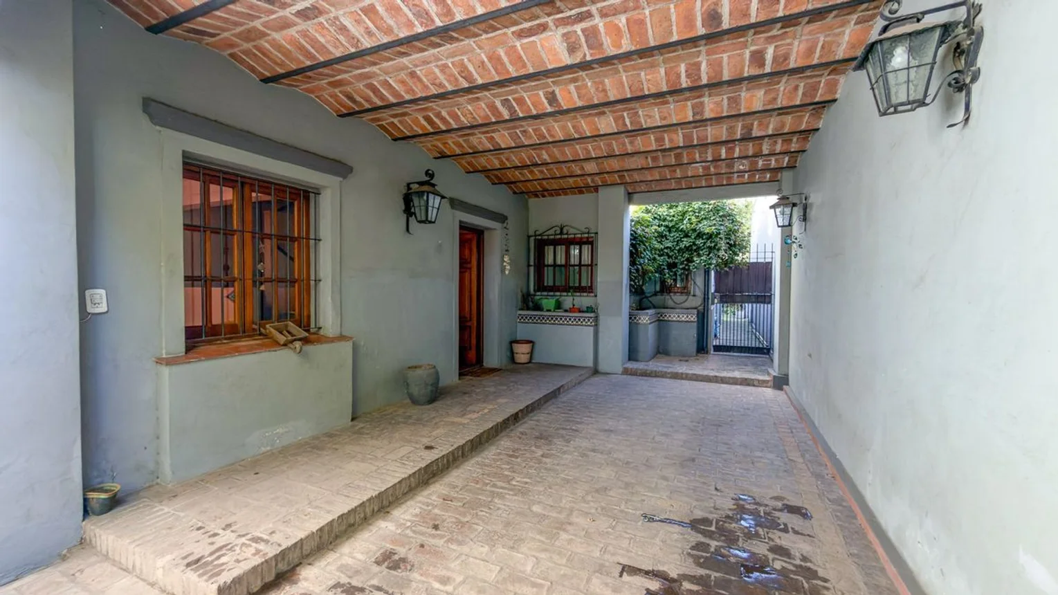 Casa de 6 ambientes en venta en Villa Sarmiento, Ingeniero Ángel Silva 400, foto 2
