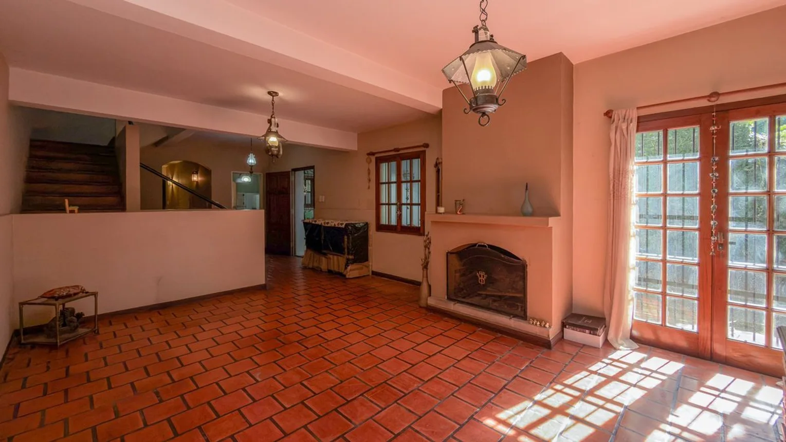 Casa de 6 ambientes en venta en Villa Sarmiento, Ingeniero Ángel Silva 400, foto 4