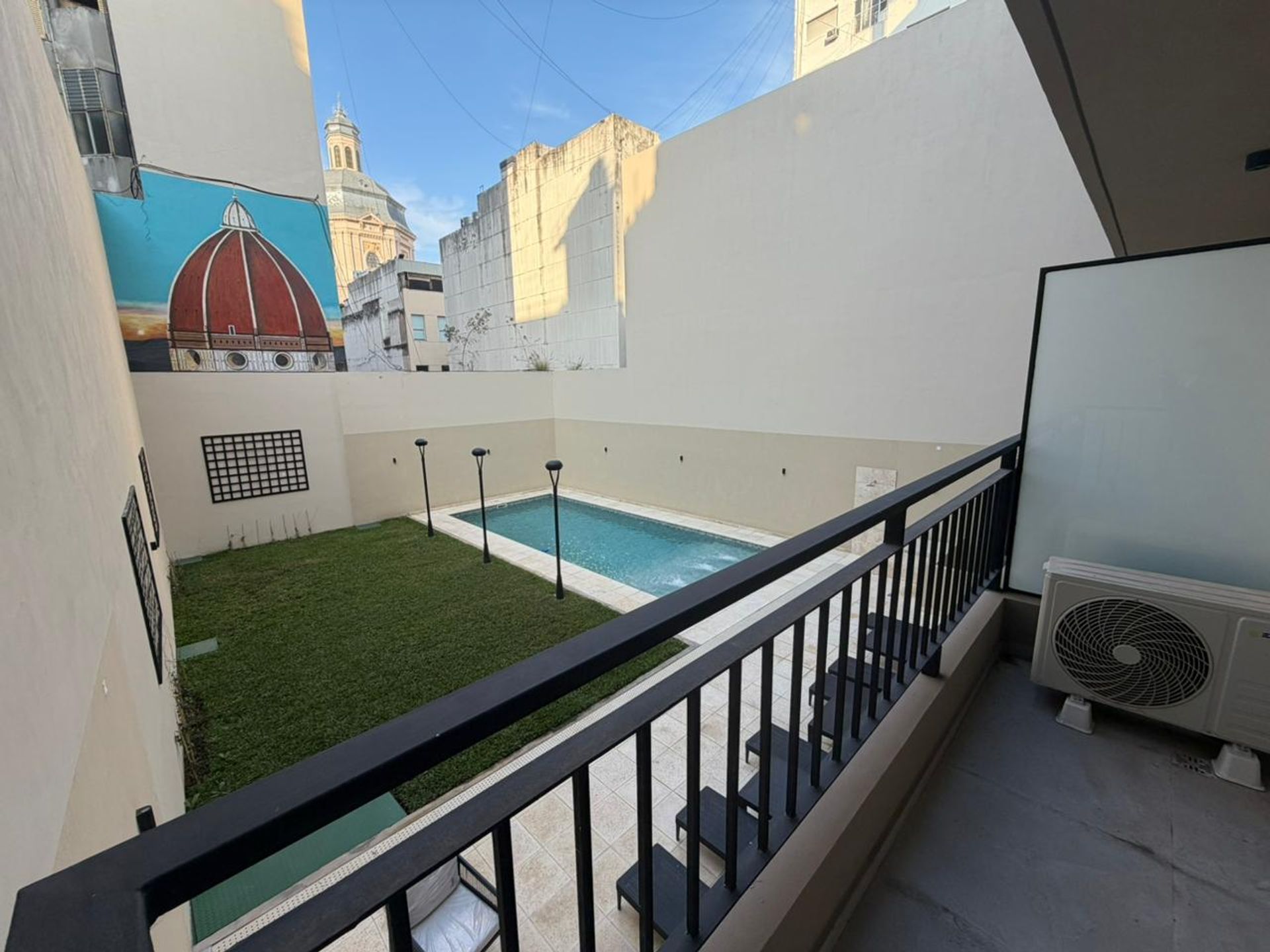 Foto 6 — VTA ESTR MONOAMB C/BALCON/ AMENIT EXC UBI S.TELMO
