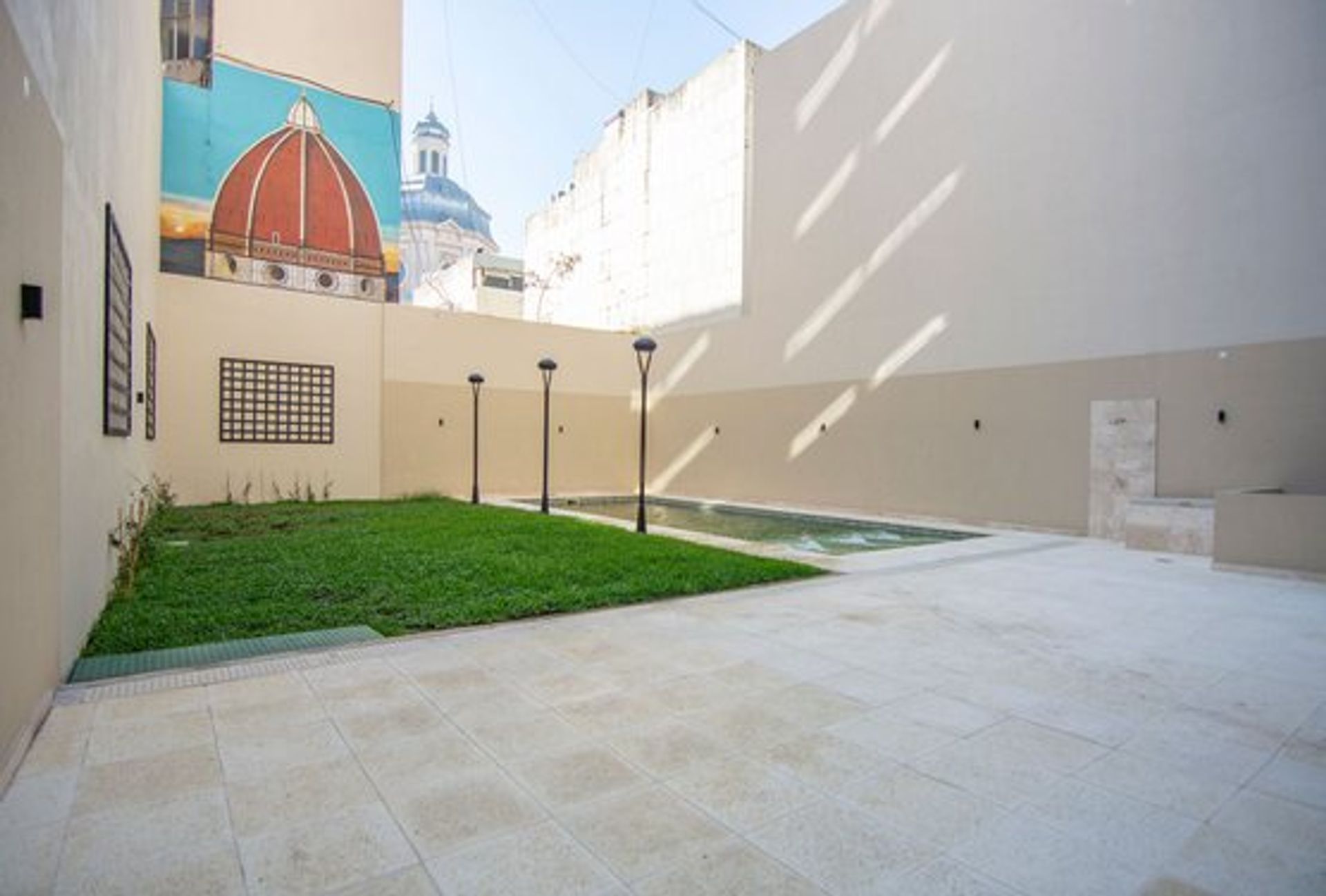 Foto 9 — VTA ESTR MONOAMB C/BALCON/ AMENIT EXC UBI S.TELMO