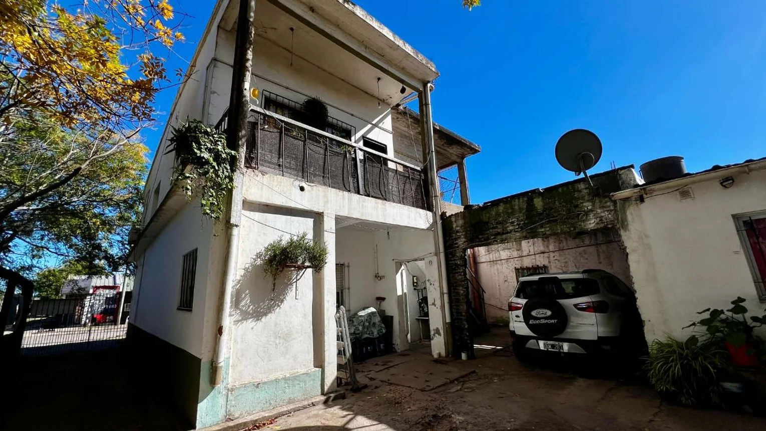 Casa de 5 ambientes en venta en Longchamps, Presidente Quintana 1900