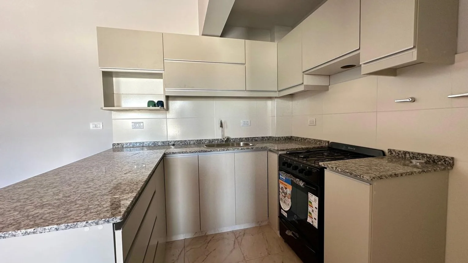 Departamento de 3 ambientes en venta en Godoy Cruz, Malvinas Argentinas 900, foto 2