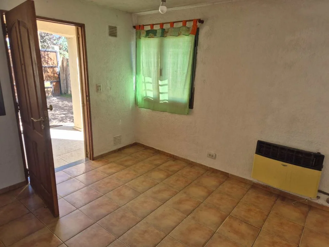 Casa de 6 ambientes en venta en Luján de Cuyo, Antártida Argentina 400, foto 3