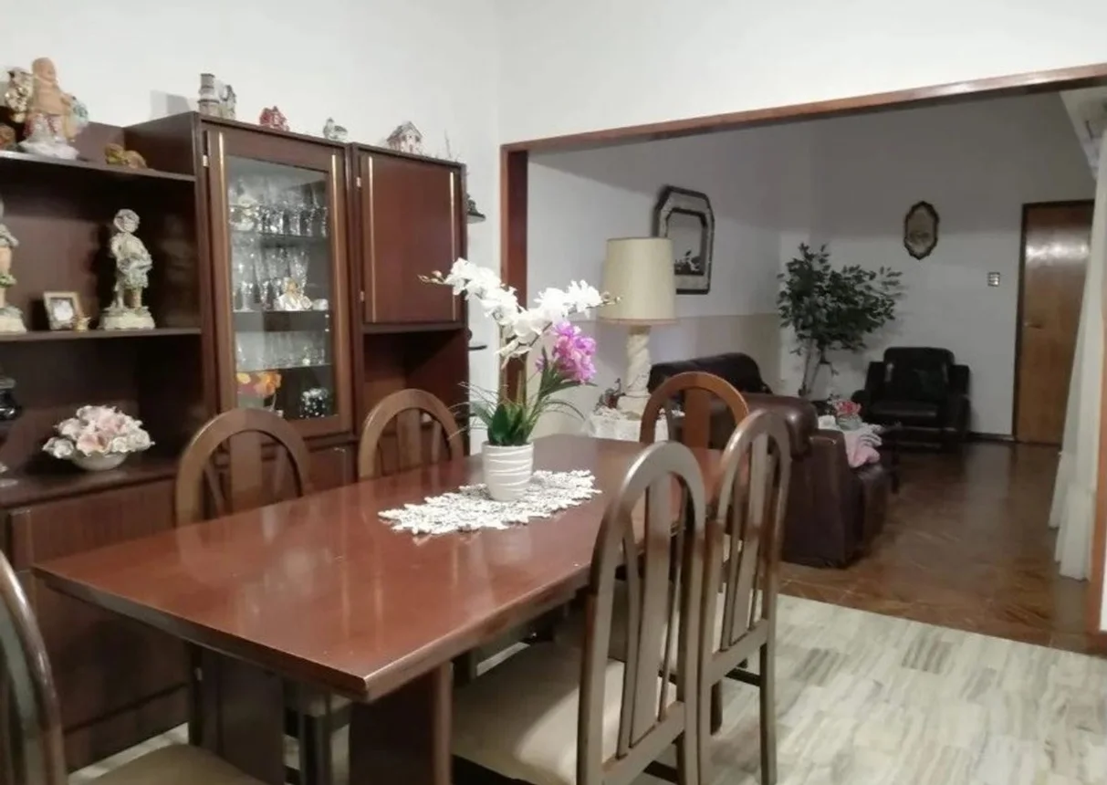 Casa en venta en Valentín Alsina, foto 4