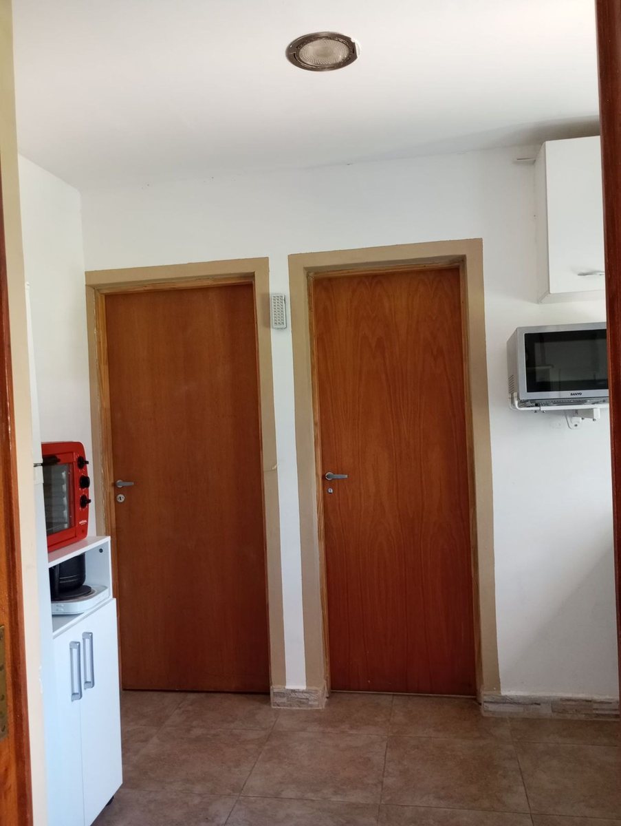 CASA VENTA LA MERCED CHICA 1 DORMITORIO CON PILETA - foto 9