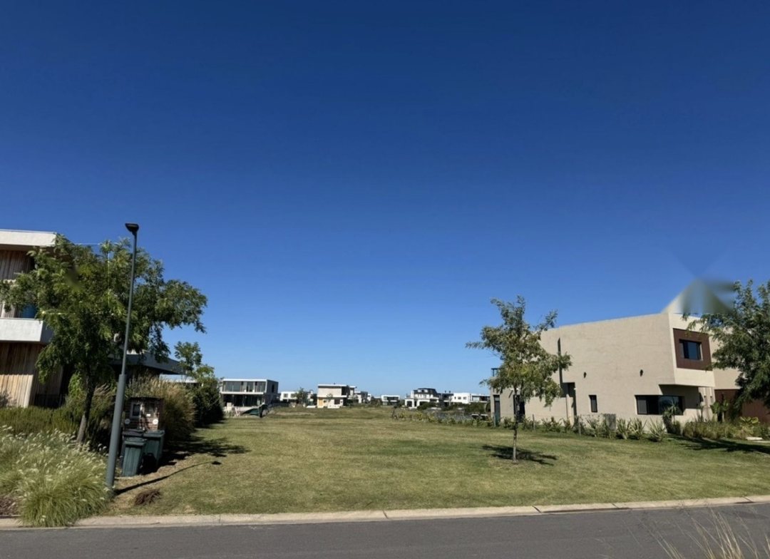 LOTE en VENTA en Puertos c/vista al Lago Central