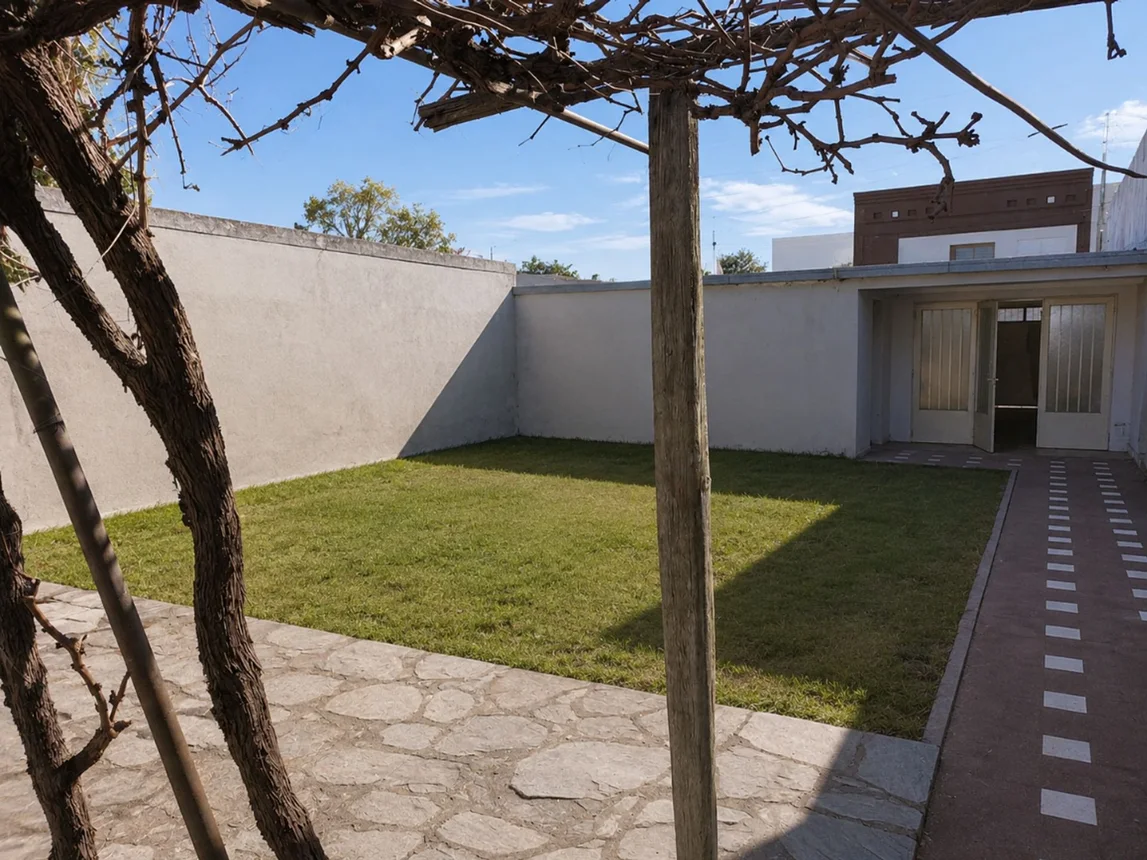 Casa de 3 ambientes en venta en Tolosa, Calle 531 E/11 y 12 1600