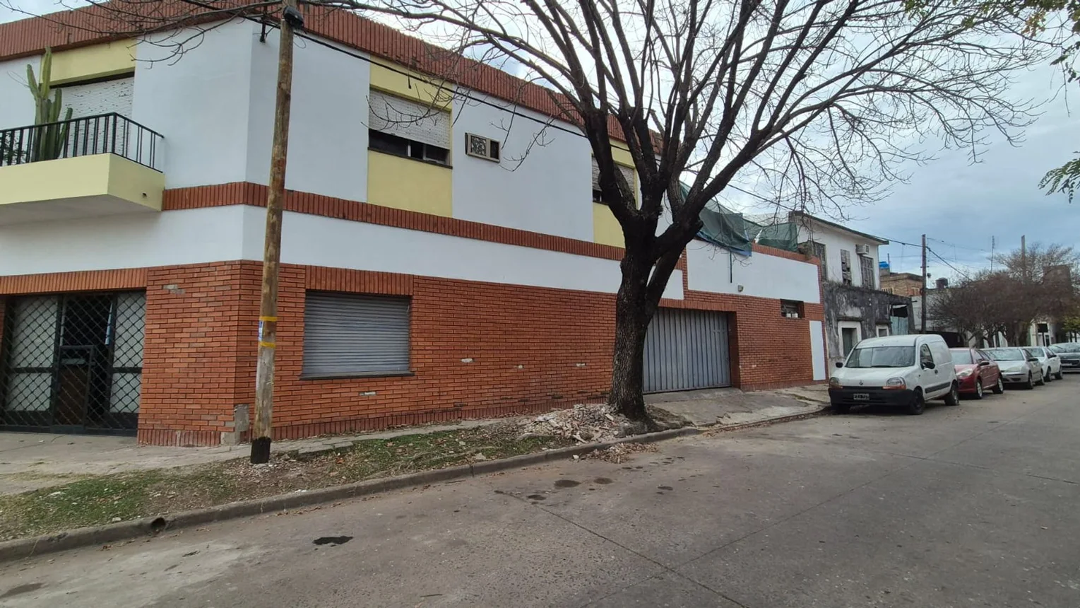 Casa de 5 ambientes en venta en Rosario, Dorrego 3600