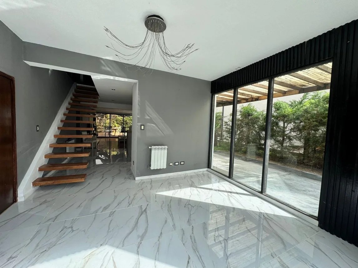 Casa en venta en Hudson, Avenida Gutiérrez - Hudson 4000