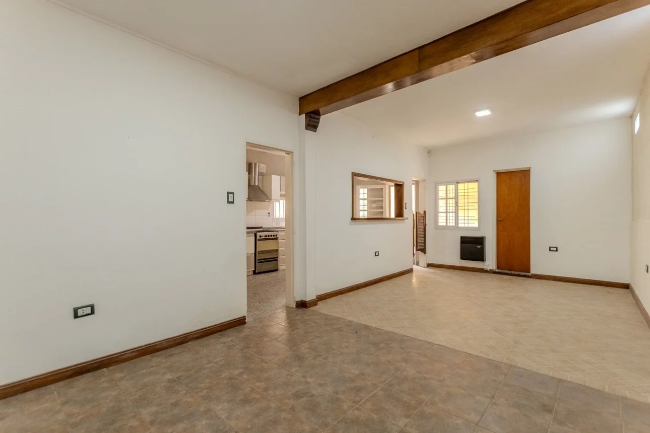 Casa de 4 ambientes en venta en Villa Bosch, San Ramón 800, foto 3