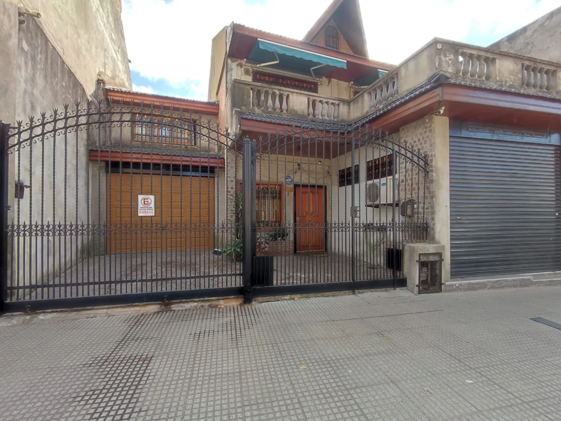 Casa de 5 ambientes en venta en Nueva Pompeya, Avenida Riestra 1200, foto 4