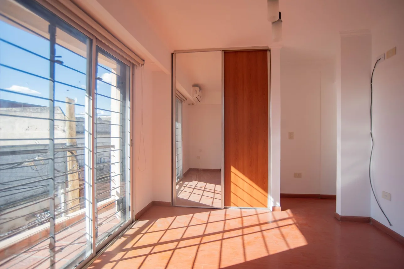 Departamento de 2 ambientes en venta en Gerli, Clemenceau 100, foto 3