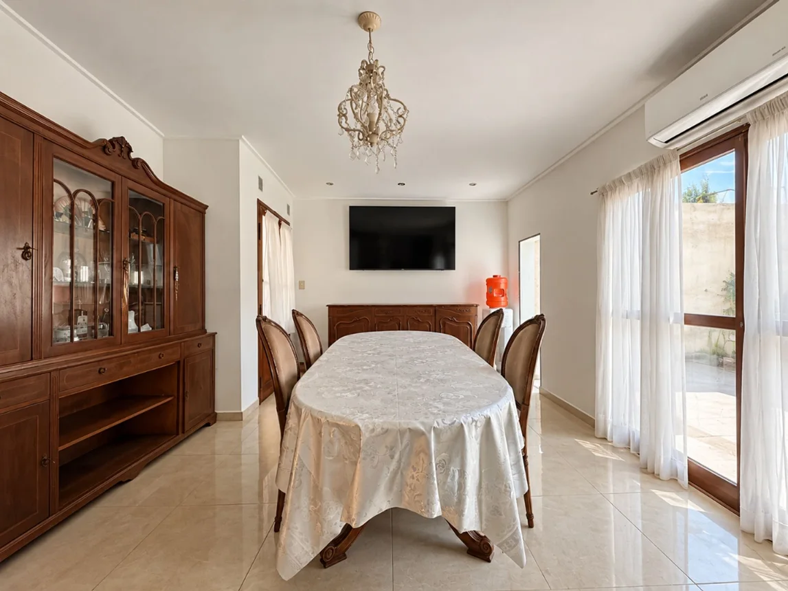 Casa de 6 ambientes en venta en La Plata, 37 E/ 29 y 30 1700, foto 4