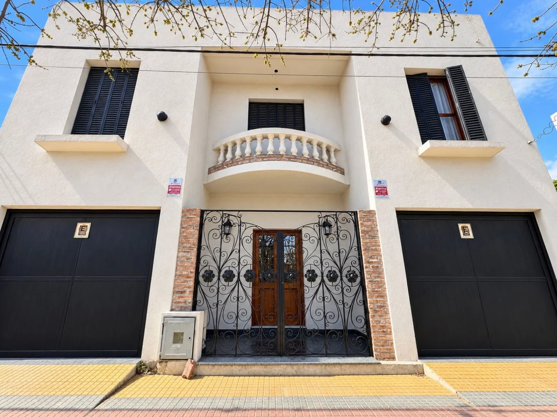 Casa de 6 ambientes en venta en La Plata, 37 E/ 29 y 30 1700, foto 2